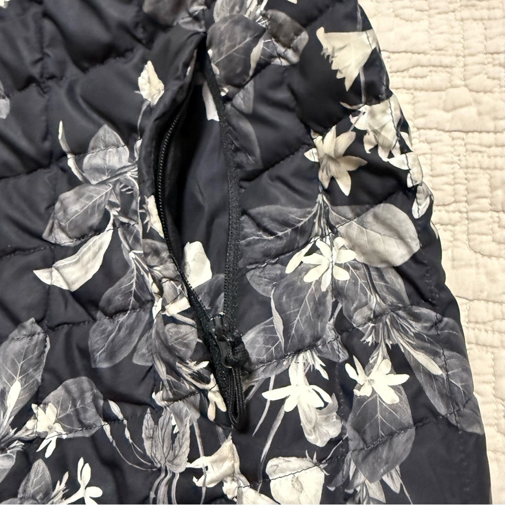 The North Face ThermoBall Parka II Black Floral Women’s Size XS - Picture 7 of 13